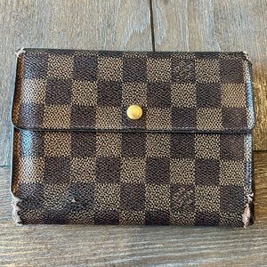 Authentic Louis Vuitton Damier Ebene trifold wallet